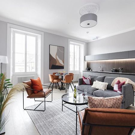 Joivy Luxurious Apt On Notable George Street Edinburg Exteriör bild