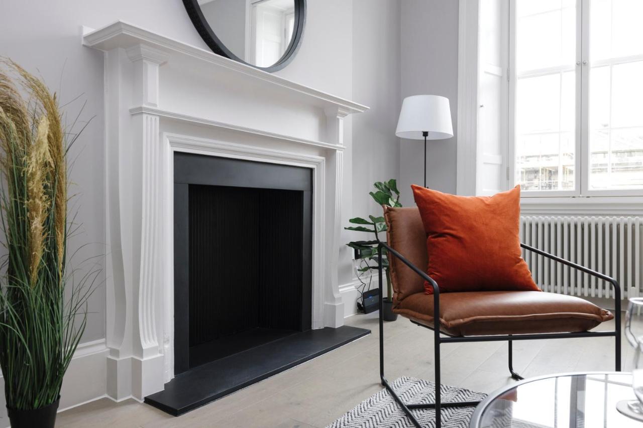 Joivy Luxurious Apt On Notable George Street Edinburg Exteriör bild