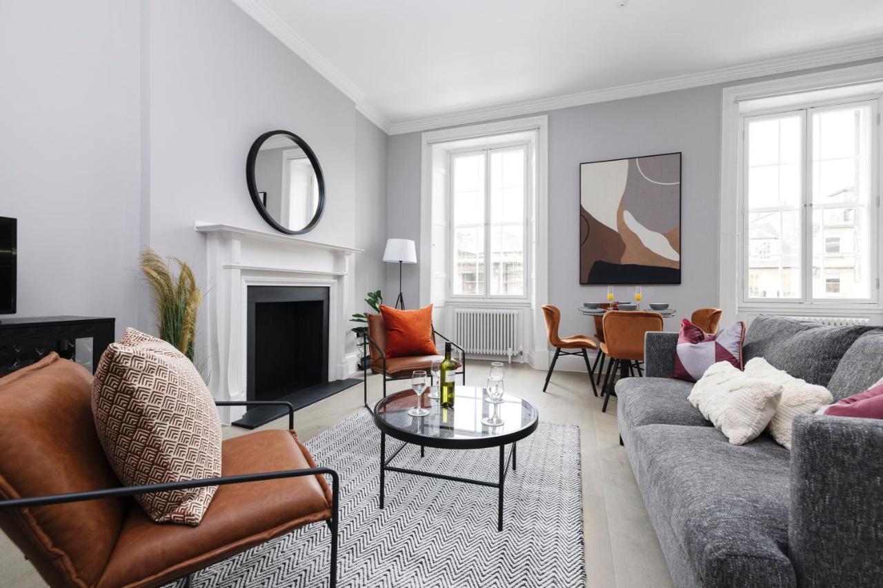 Joivy Luxurious Apt On Notable George Street Edinburg Exteriör bild