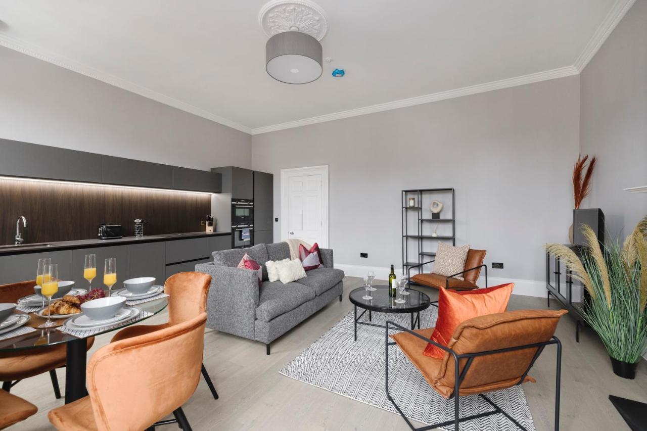 Joivy Luxurious Apt On Notable George Street Edinburg Exteriör bild