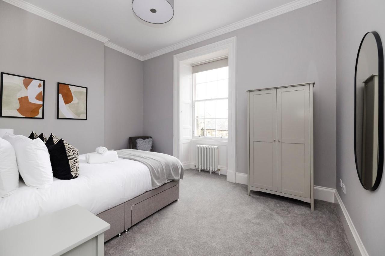 Joivy Luxurious Apt On Notable George Street Edinburg Exteriör bild