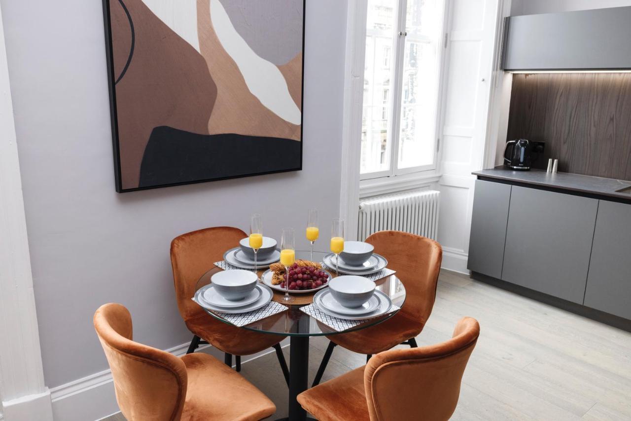 Joivy Luxurious Apt On Notable George Street Edinburg Exteriör bild