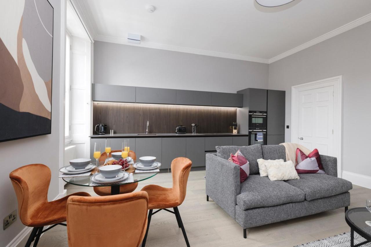 Joivy Luxurious Apt On Notable George Street Edinburg Exteriör bild