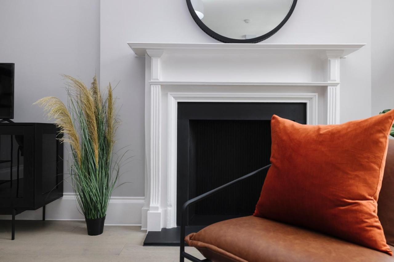 Joivy Luxurious Apt On Notable George Street Edinburg Exteriör bild
