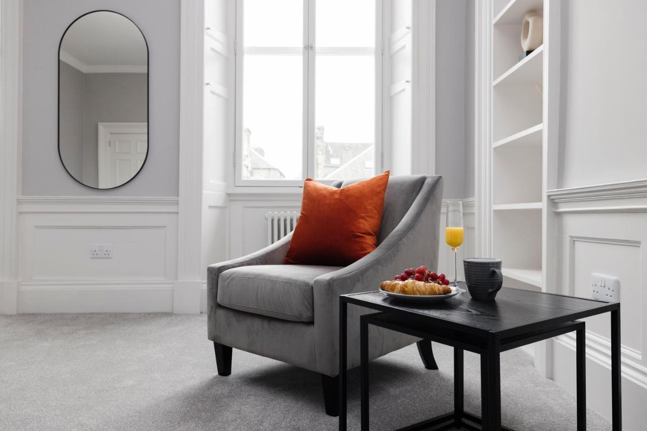 Joivy Luxurious Apt On Notable George Street Edinburg Exteriör bild