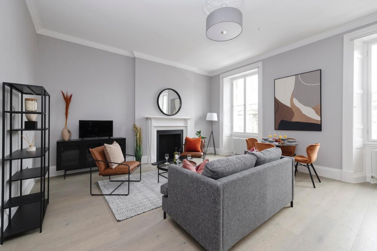 Joivy Luxurious Apt On Notable George Street Edinburg Exteriör bild